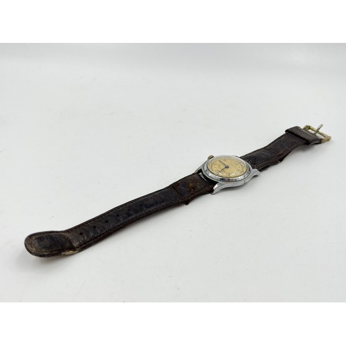 1271 - An early/mid 20th century Derrick mechanical 30mm men's wristwatch