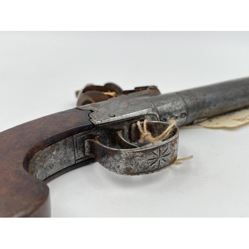 1360 - A late 18th/early 19th century Hill of London flintlock pocket pistol - approx. 18cm long