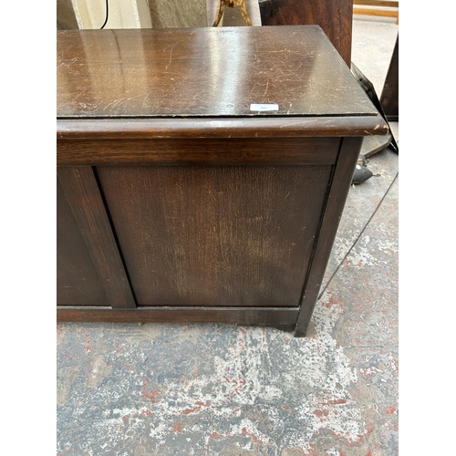 206 - A mid 20th century oak blanket box