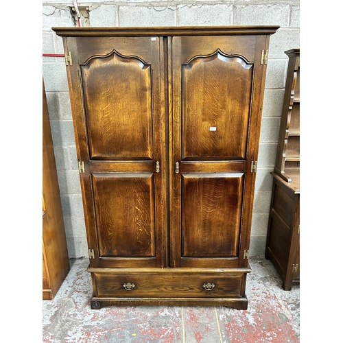 24 - An Arighi Bianchi Macclesfield by the Royal Oak oak double wardrobe with lower drawer - approx. 196c... 