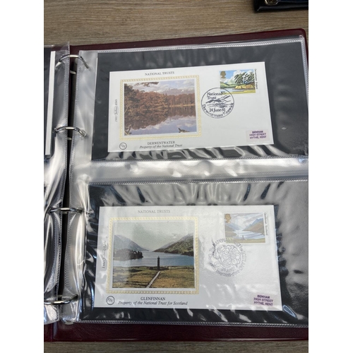 1413 - Five albums containing a collection of first day covers