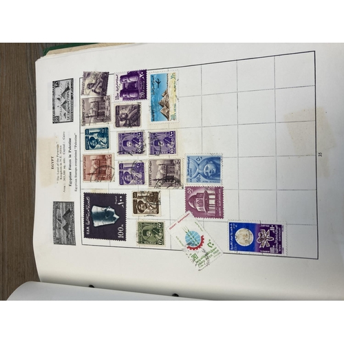 1416 - Five albums containing a collection of worldwide stamps