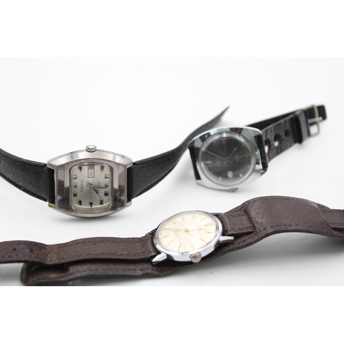 2470 - Three vintage mechanical men's wristwatches, Oris, Cesson and Timex etc.