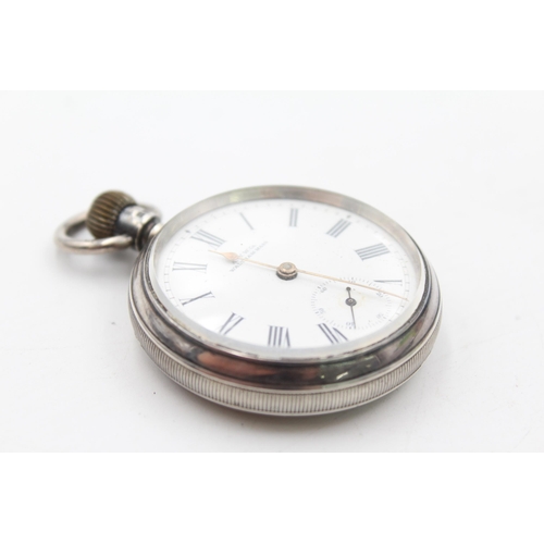 2471 - A vintage Waltham .925 silver open face hand wind pocket watch - approx. gross weight 104 grams