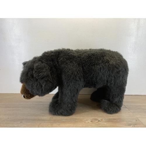 1704 - A Ditz Designs American black bear footrest - approx. 48cm high