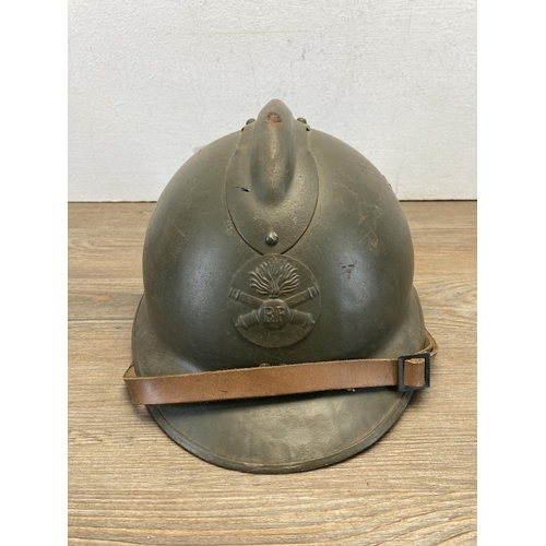 1256 - A WWII French M1926 'Casque Adrian' Artillery helmet