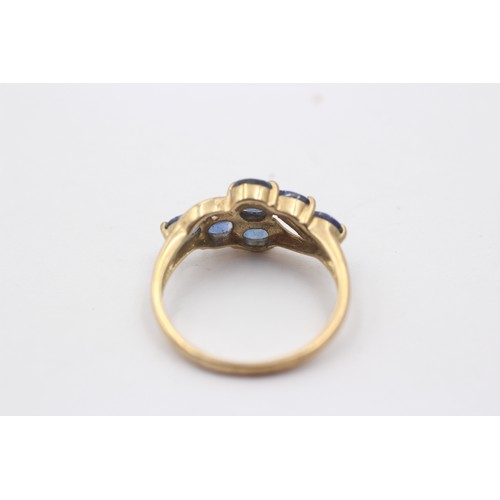 1026 - A 9ct gold sapphire dress ring - approx. gross weight 2.4 grams