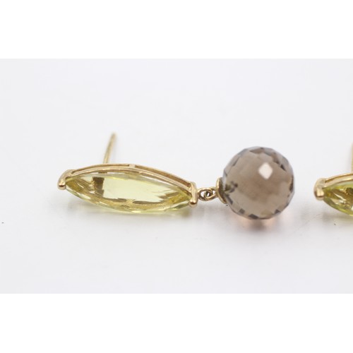 1035 - A pair of 9ct gold citrine and smoky quartz drop earrings - approx. gross weight 5.2 grams