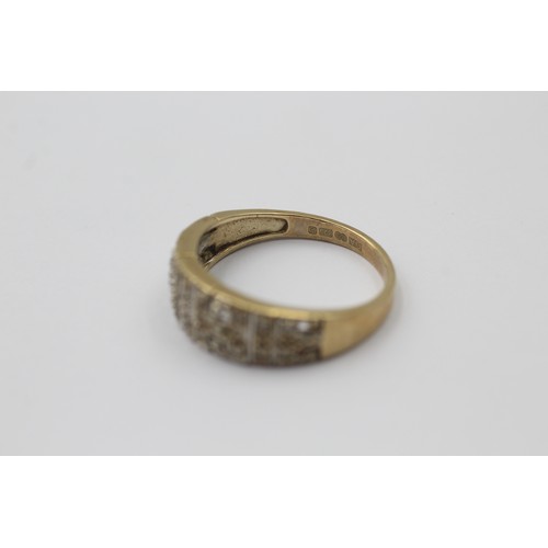 1049 - A 9ct gold diamond statement ring - approx. gross weight 2.9 grams