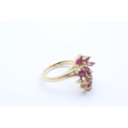 1076 - A 9ct gold ruby dress ring - approx. gross weight 3.2 grams