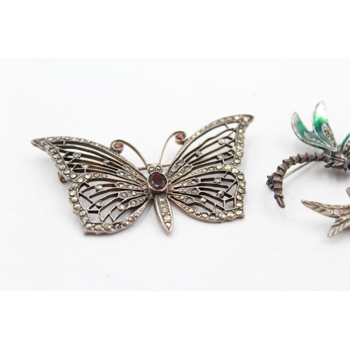 1160 - Five .925 silver animal brooches to include garnet and marcasite etc. - approx. gross weight 36 gram... 