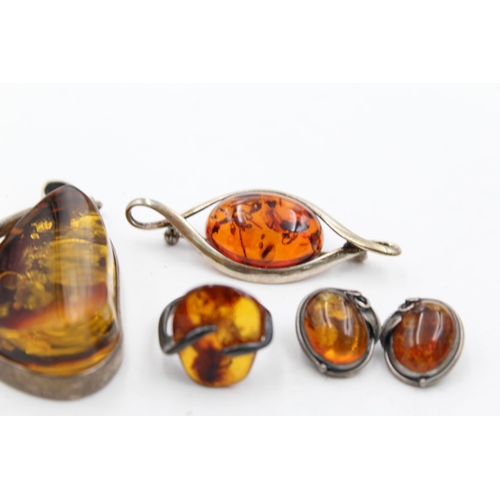 1175 - Five pieces of .925 silver amber set jewellery - approx. gross weight 59 grams