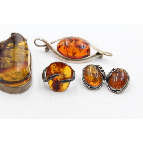 1175 - Five pieces of .925 silver amber set jewellery - approx. gross weight 59 grams