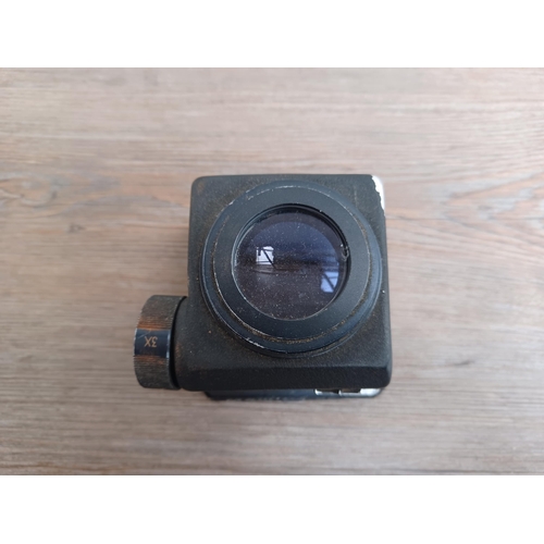 563 - A Mamiya RB67 chimney viewfinder