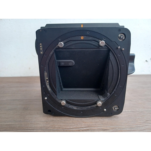 564 - A Mamiya RZ67 Professional medium format camera body