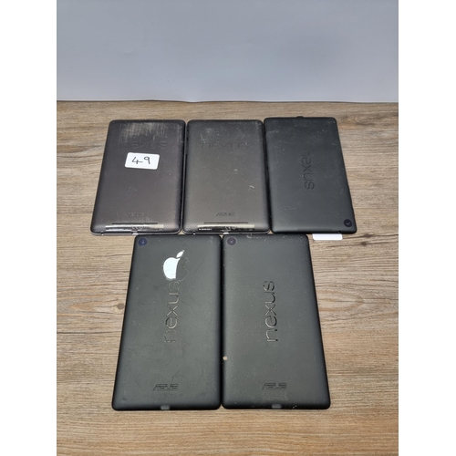 699 - Five ASUS Nexus tablets