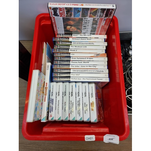 750 - A collection of video games and accessories to include PlayStation 2, Nintendo Wii and DS