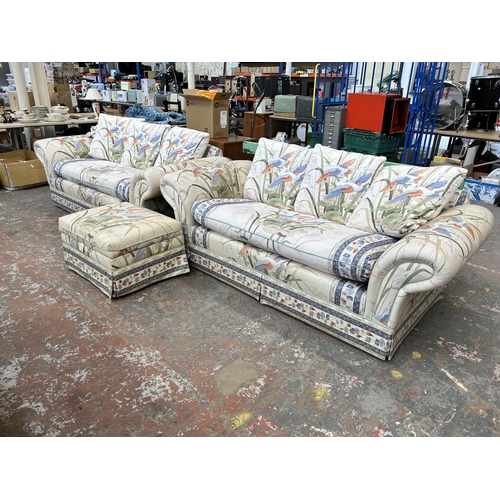 209B - A 1990s Beauvale Orlando fabric upholstered three piece lounge suite