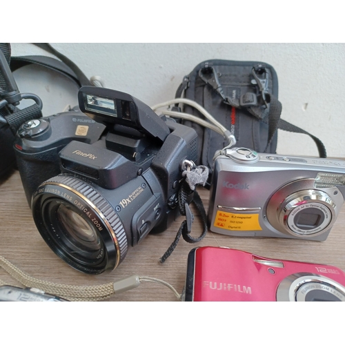 606 - Thirteen Kodak and Fujifilm digital cameras to include FinePix S7000 bridge, FinePix J120 10mp, Fine... 