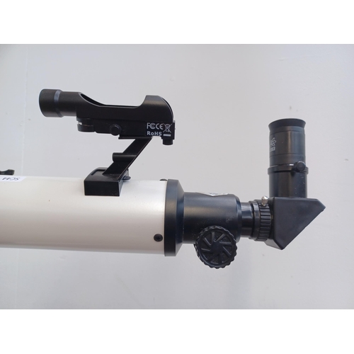 613 - An Edu Science F=700 d=70mm refractor telescope with tripod stand