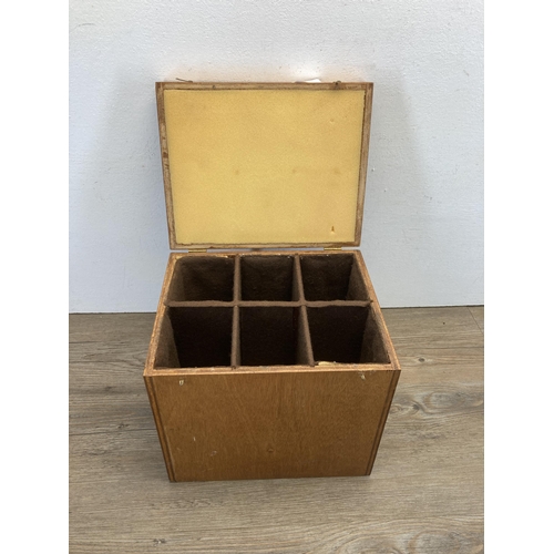 529 - A Georgian style oak six section bottle box - approx. 25cm high x 27cm wide x 22cm deep