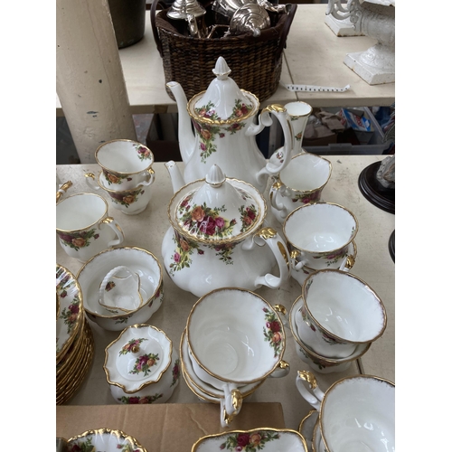 306 - A large collection of Royal Albert Old Country Roses bone china to include coffee pot, tea pot, lidd... 