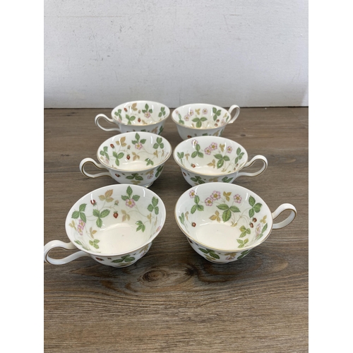 324 - A collection of Wedgwood Wild Strawberry bone china