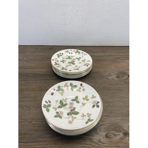 324 - A collection of Wedgwood Wild Strawberry bone china