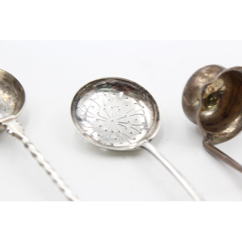 1293 - Three pieces of hallmarked sterling silver, one sugar sifter and two ladles - approx. gross weight 7... 