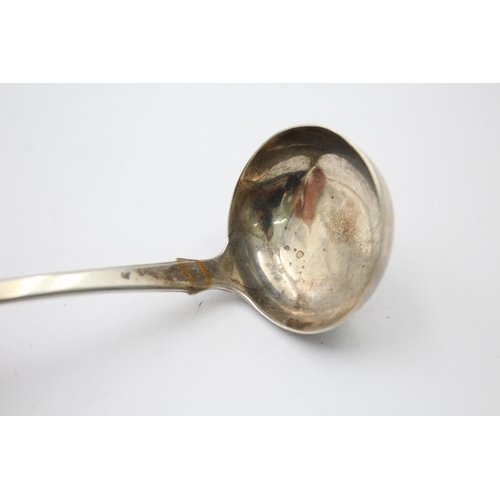 1297 - A George IV sterling silver cream ladle, hallmarked Edinburgh 1827 - approx. gross weight 25 grams a... 