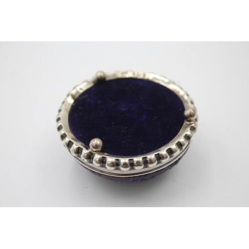 1324 - A George V Levi & Salaman sterling silver and blue velvet pin cushion, hallmarked Birmingham 1912 - ... 