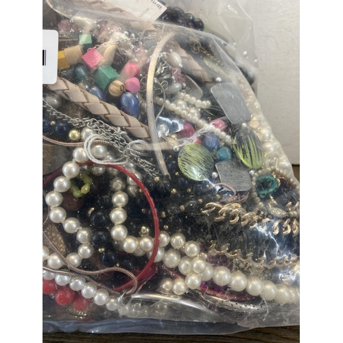 431 - Approx. 10kg of costume jewellery