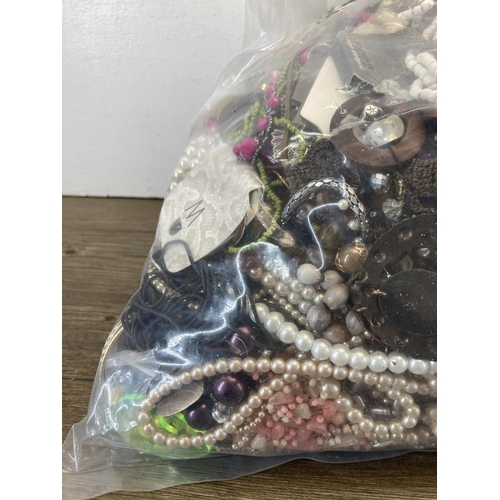 439 - Approx. 10kg of costume jewellery