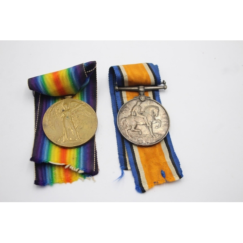 1392 - A WWI medal pair and ribbons presented to 335007 Pnr. D. Jones RE