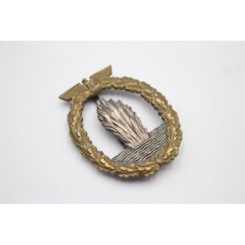 1396 - A WWII German Minesweeper badge