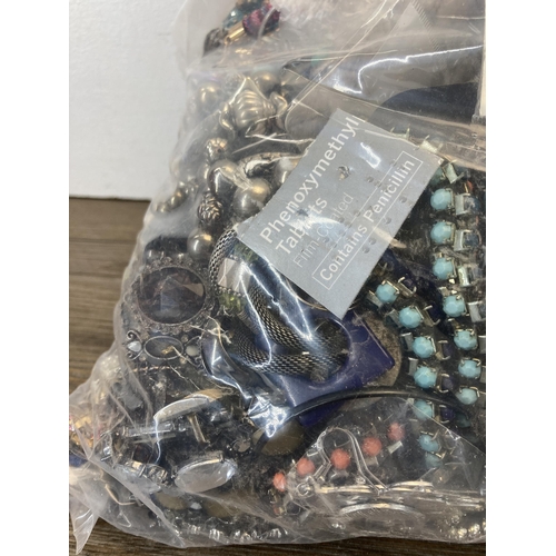 453 - Approx. 10kg of costume jewellery