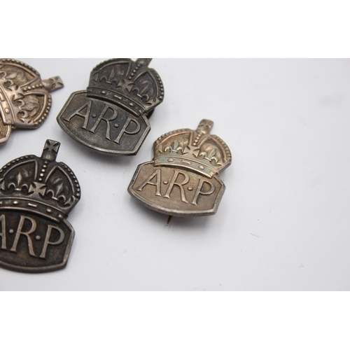 1397 - Four WWII sterling silver ARP badges - approx. gross weight 39 grams