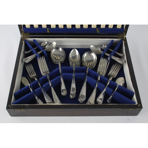 349 - A Universe Silver forty nine piece silver plate cutlery set in original canteen