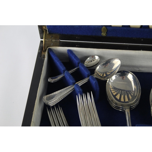 349 - A Universe Silver forty nine piece silver plate cutlery set in original canteen