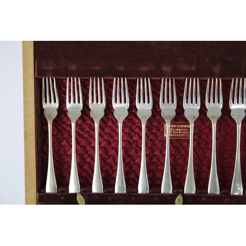 353 - Two vintage silver plate cutlery sets, one Ollivant & Botsford and one Walker & Hall