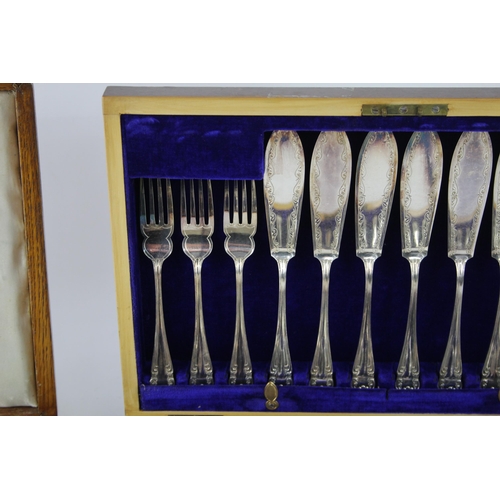 356 - Two vintage cutlery sets to include Mappin & Webb mother of pearl etc.