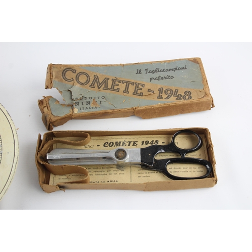 498 - Two vintage items, one pair of Comete 1948 pinking shears and one The Gascoigne Milk Recorder