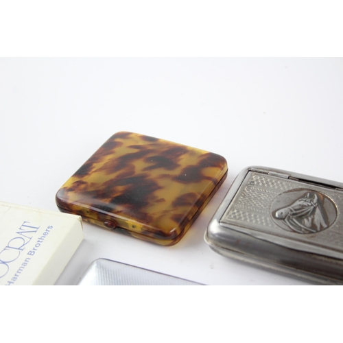 511 - A collection of cigarette cases and snuff boxes