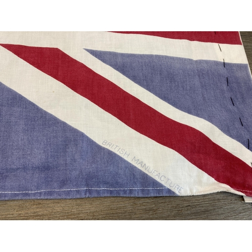 456 - A vintage Union Jack flag - approx. 54cm high x 90cm wide