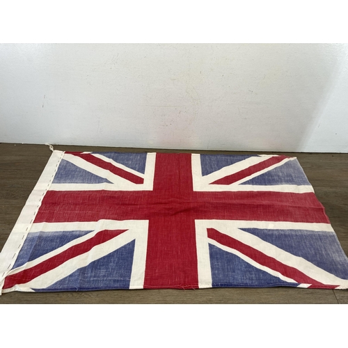 456 - A vintage Union Jack flag - approx. 54cm high x 90cm wide