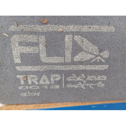 638 - A Fli Trap 0012 2 x 12