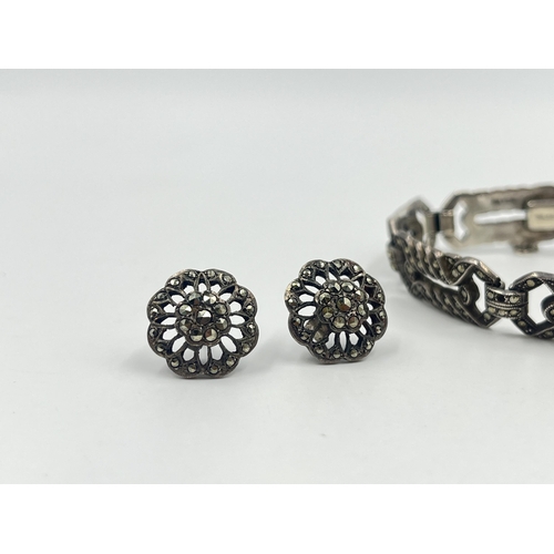 1191 - Three pieces of silver and marcasite jewellery, two pairs of earrings and one bracelet - approx. gro... 