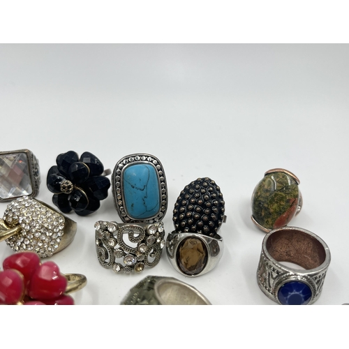 1200 - A collection of fashion rings