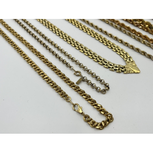 1201 - A collection of yellow metal jewellery to include necklaces, bracelets etc.