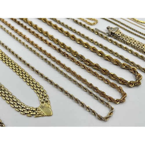 1201 - A collection of yellow metal jewellery to include necklaces, bracelets etc.